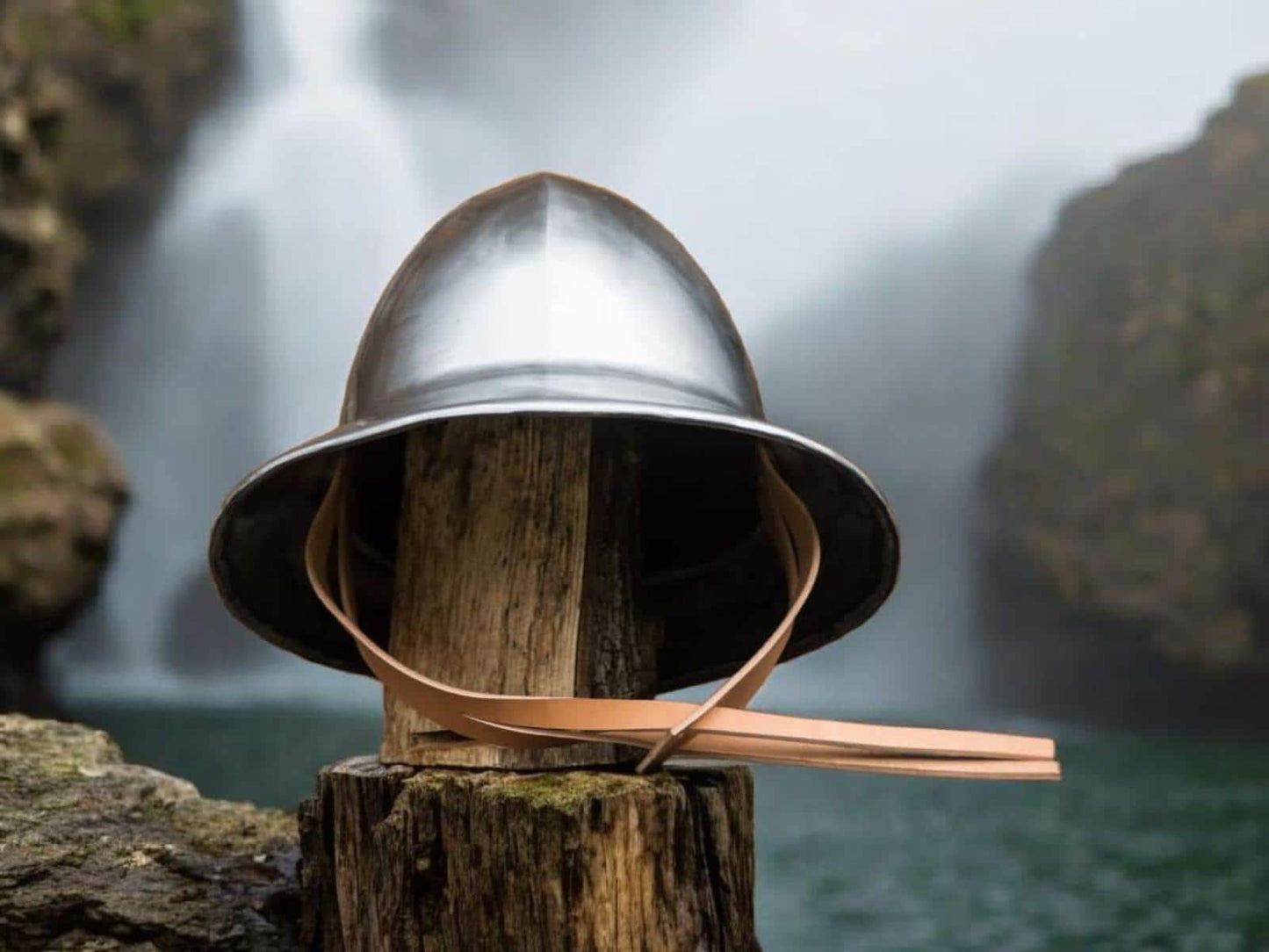 Kettle helmet, solid steel medieval kettle helmet for reenactment
