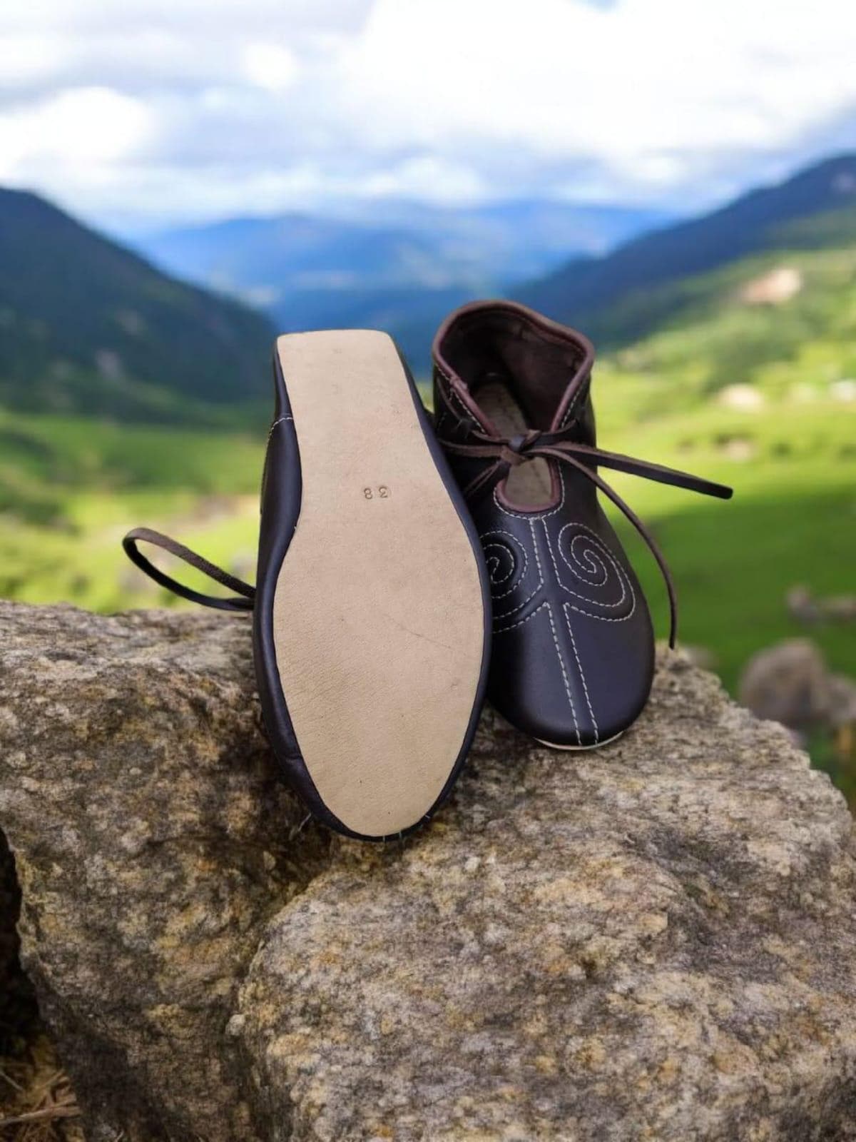 Viking turn shoes, Slavic turn shoes from Novgorod and Slavic medieval reenactment boots