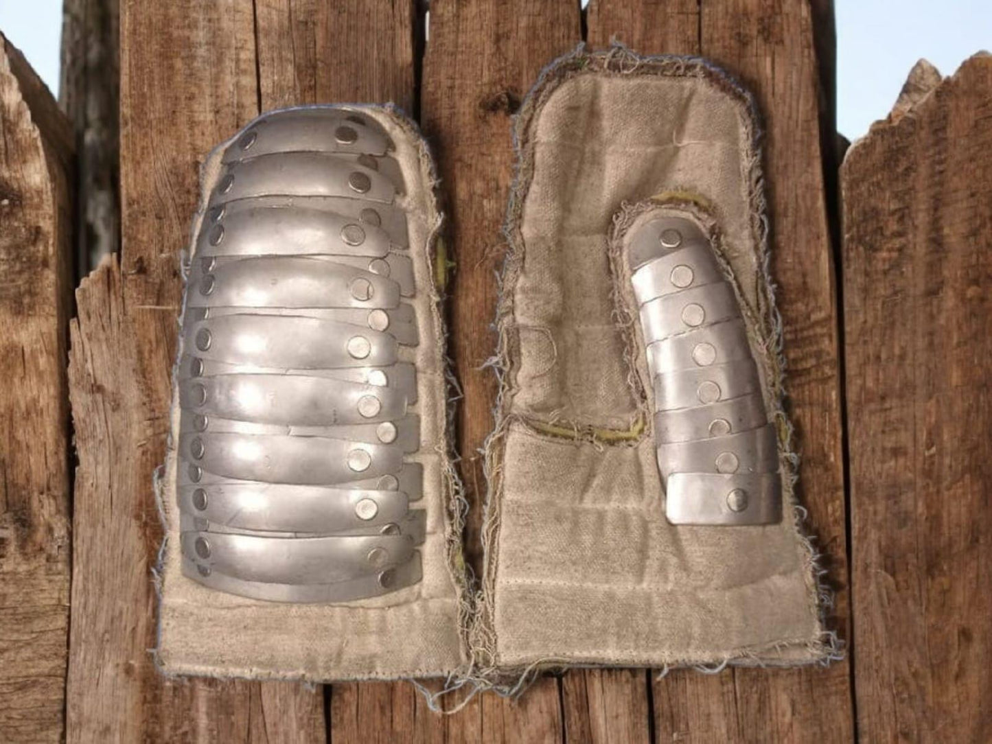 Medieval Maille gloves, medieval combat gloves for reenactment, medieval mitts