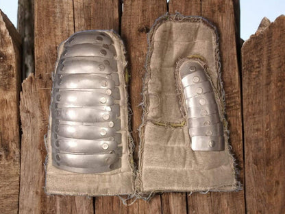 Medieval Maille gloves, medieval combat gloves for reenactment, medieval mitts
