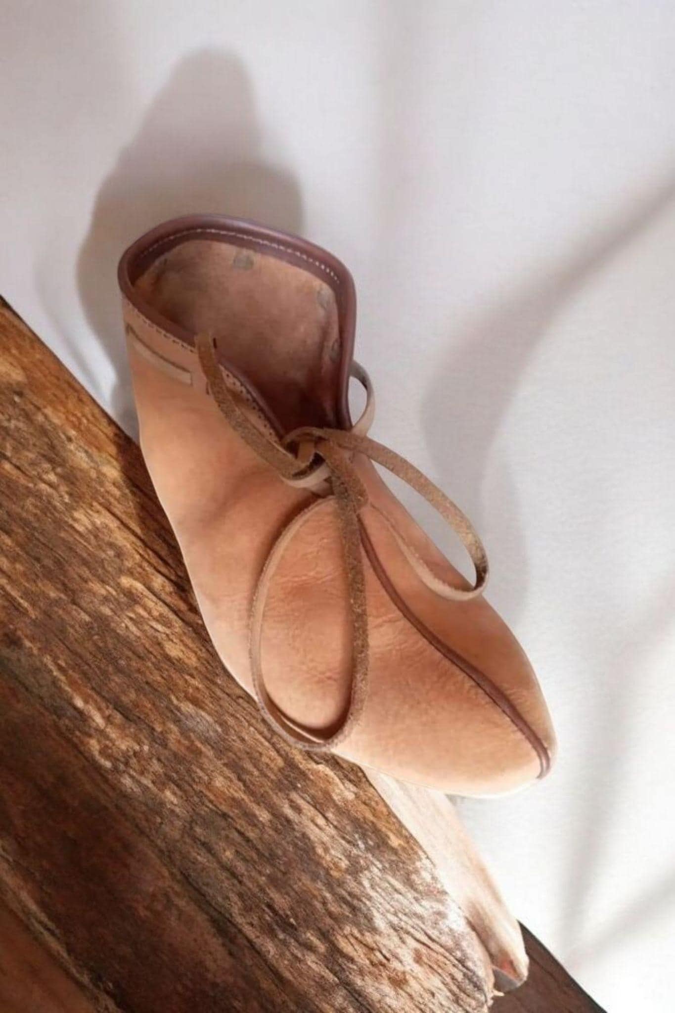 Viking turn shoes, Haithabu medieval shoes, Turn shoes for Reenactment, Haithabu, Novgorod, polish turn shoes