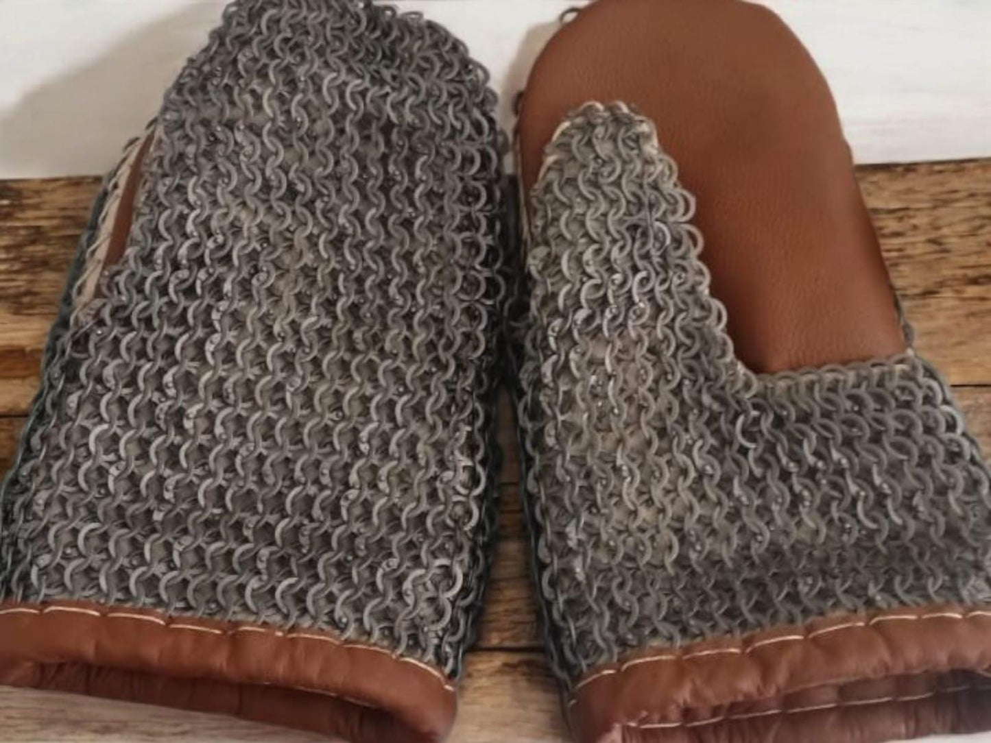 Medieval Maille gloves, medieval combat gloves for reenactment, medieval mitts