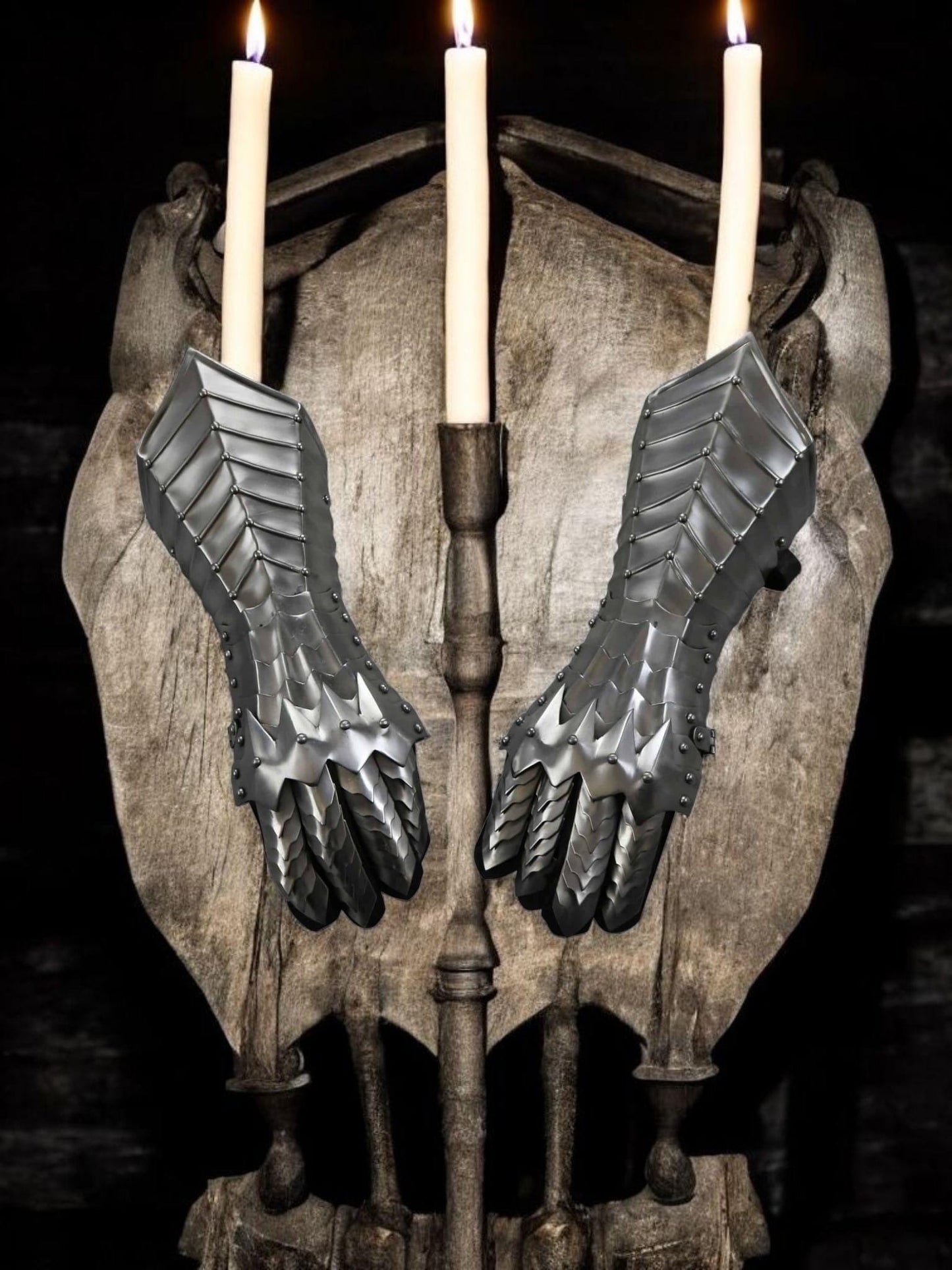 Nazgul gauntlets, medieval gauntlet, LOTR armour for cosplay, LARP and film