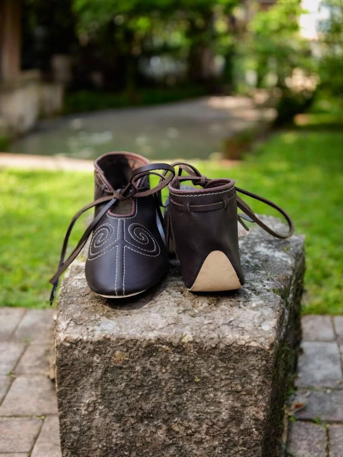 Viking turn shoes, Slavic turn shoes from Novgorod and Slavic medieval reenactment boots