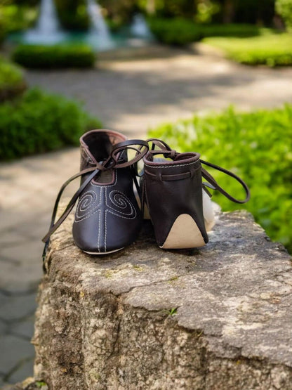 Viking turn shoes, Slavic turn shoes from Novgorod and Slavic medieval reenactment boots