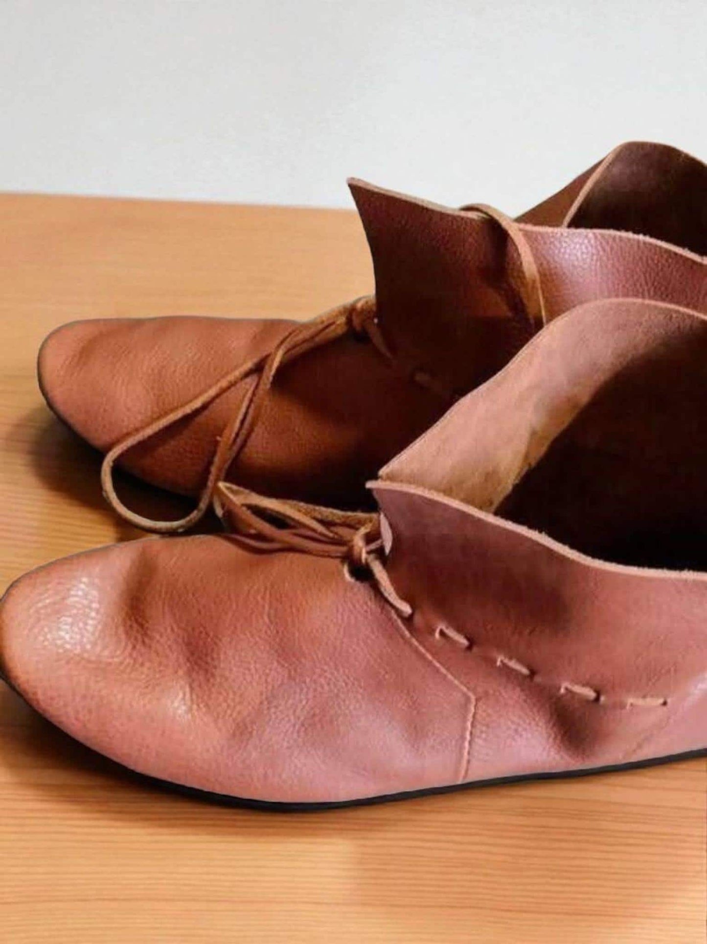 Viking turn shoes, Haithabu medieval shoes, Turn shoes for Reenactment, Haithabu, Novgorod, polish turn shoes