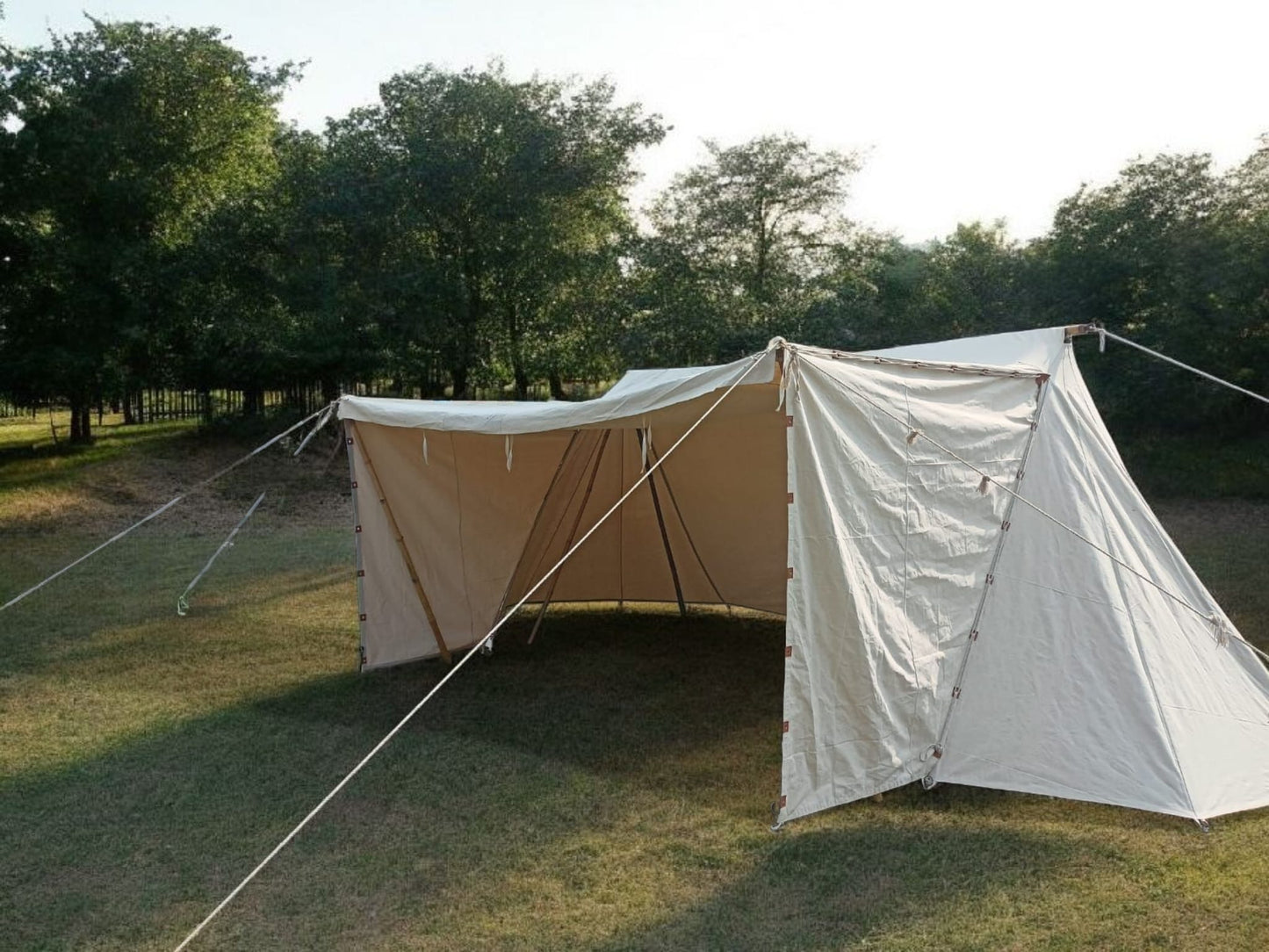 Norman Tent, Medieval tent for Reenactment, saxon. Geteld trade tent, Medieval Traders Tent