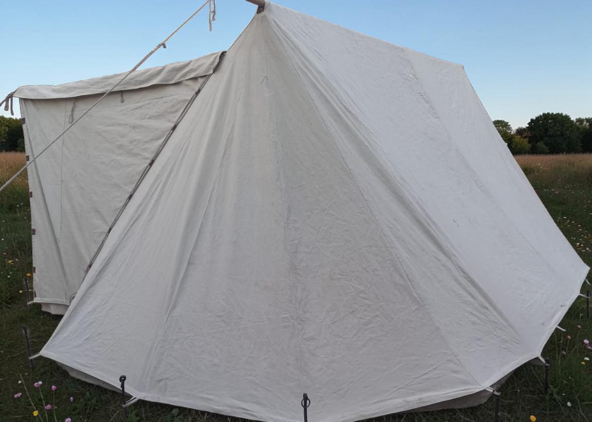 Norman Tent, Medieval tent for Reenactment, saxon. Geteld trade tent, Medieval Traders Tent